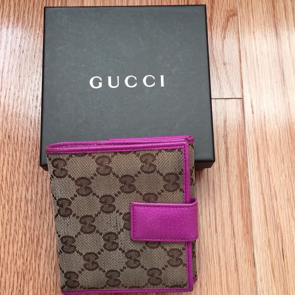 Gucci wallet